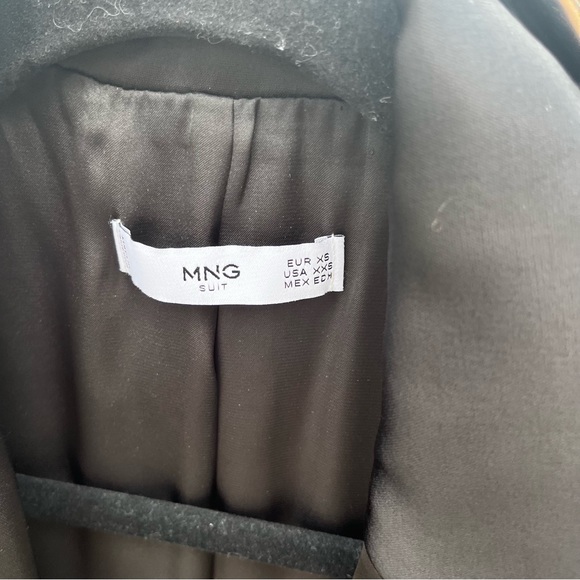 Black Velvet Zara Tuxedo Jacket - Picture 2 of 3